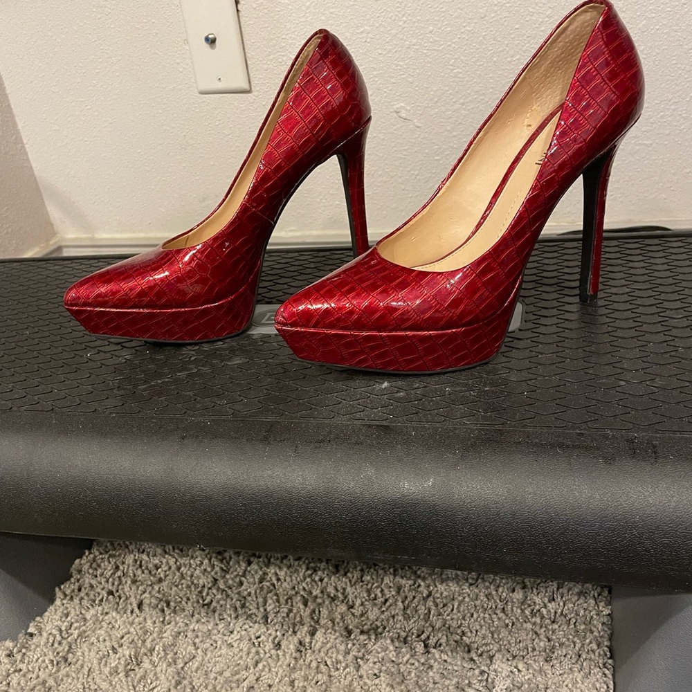 Gianni Bini Heels
